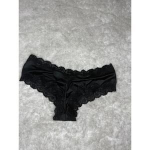 NWT Victoria’s Secret Black Lace Trim Cheeky S 2014 Classic Low Rise